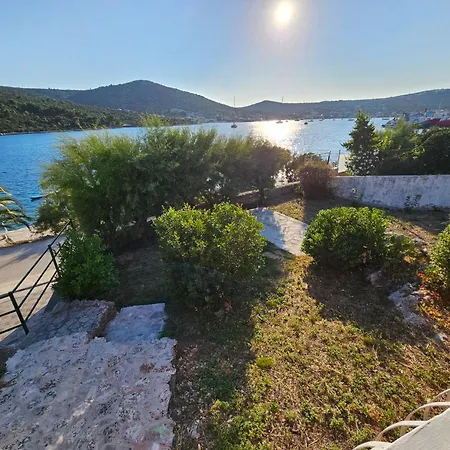 Seaside For Two In Carpe Diem Apartment Vinisce